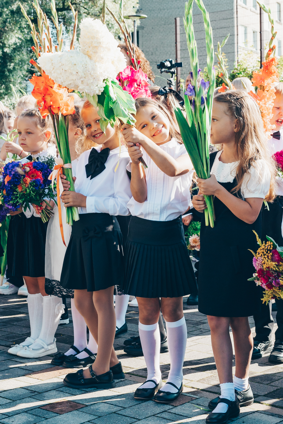 Jaunais mācību gads sākas ar svinībām pilsētas skolās